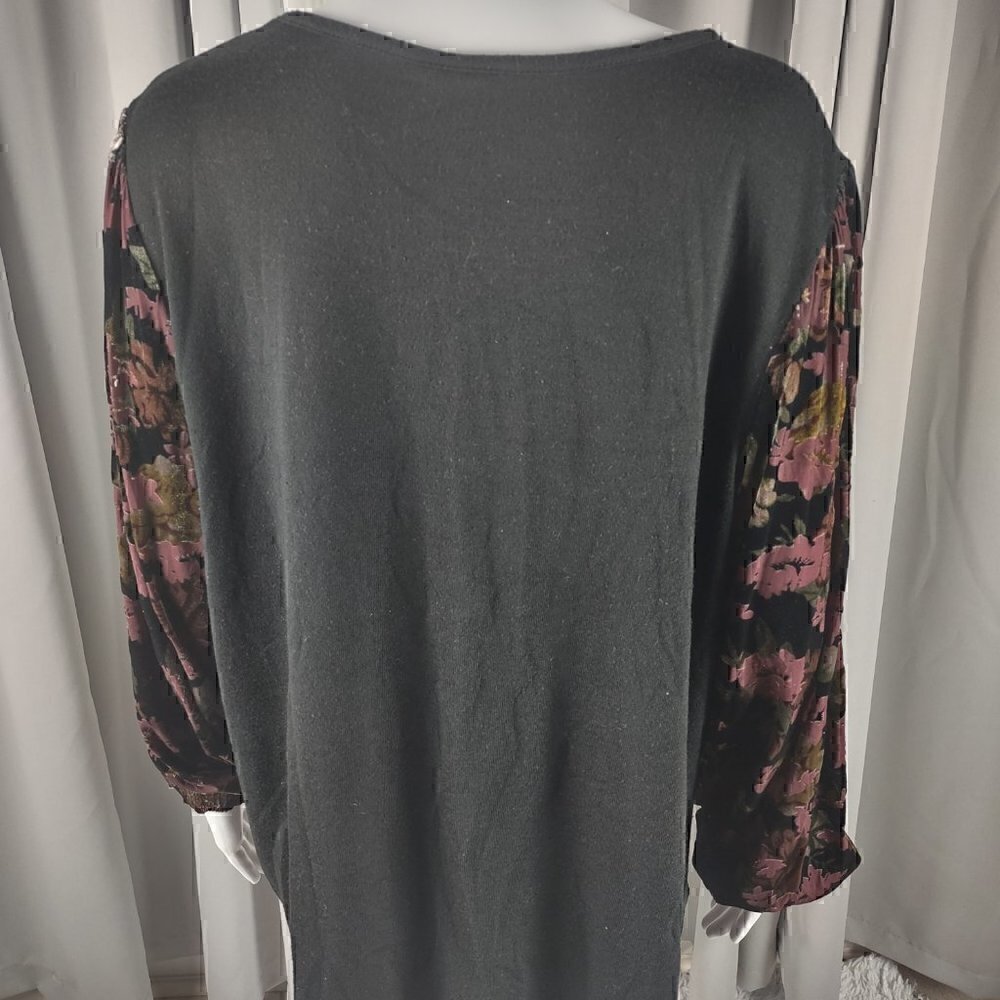 C. EST 1946 Women Long Sleeve Blouse Top Velvet Black Plum Pullover Size 18/20W - Picture 4 of 13